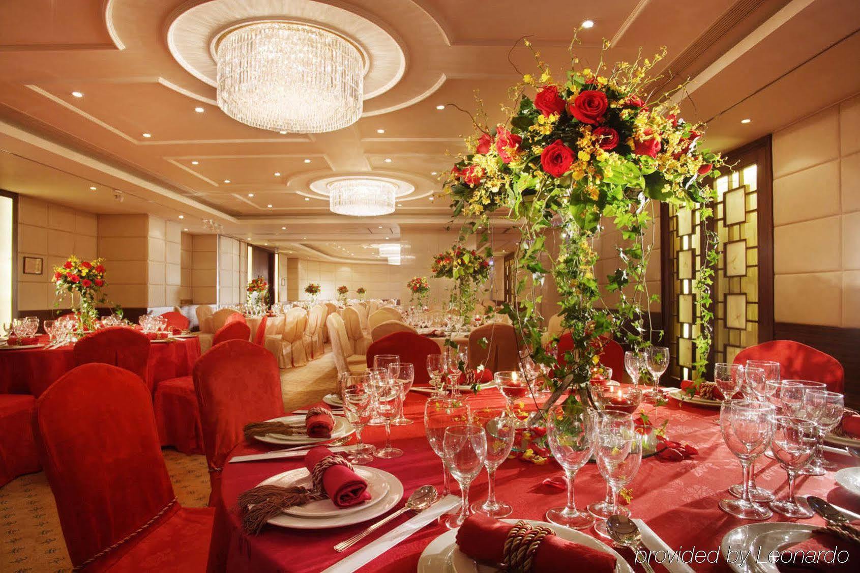 Prince Hotel Хонконг Екстериор снимка
