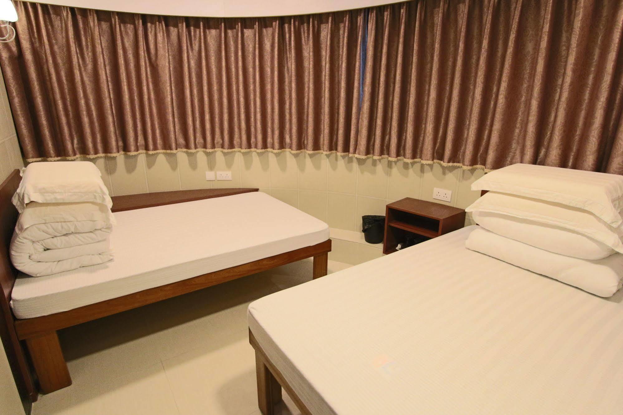 Prince Hotel Хонконг Екстериор снимка